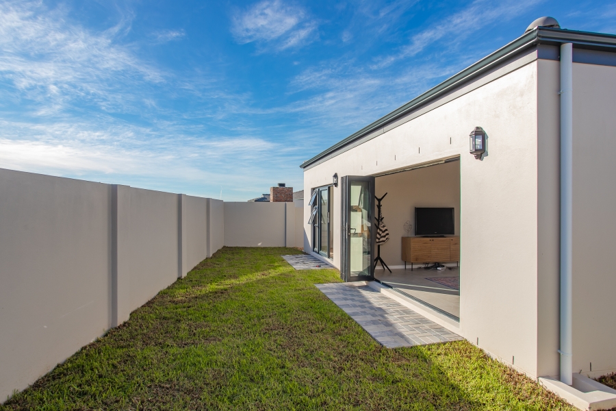 3 Bedroom Property for Sale in Honeydew Country Estate Western Cape